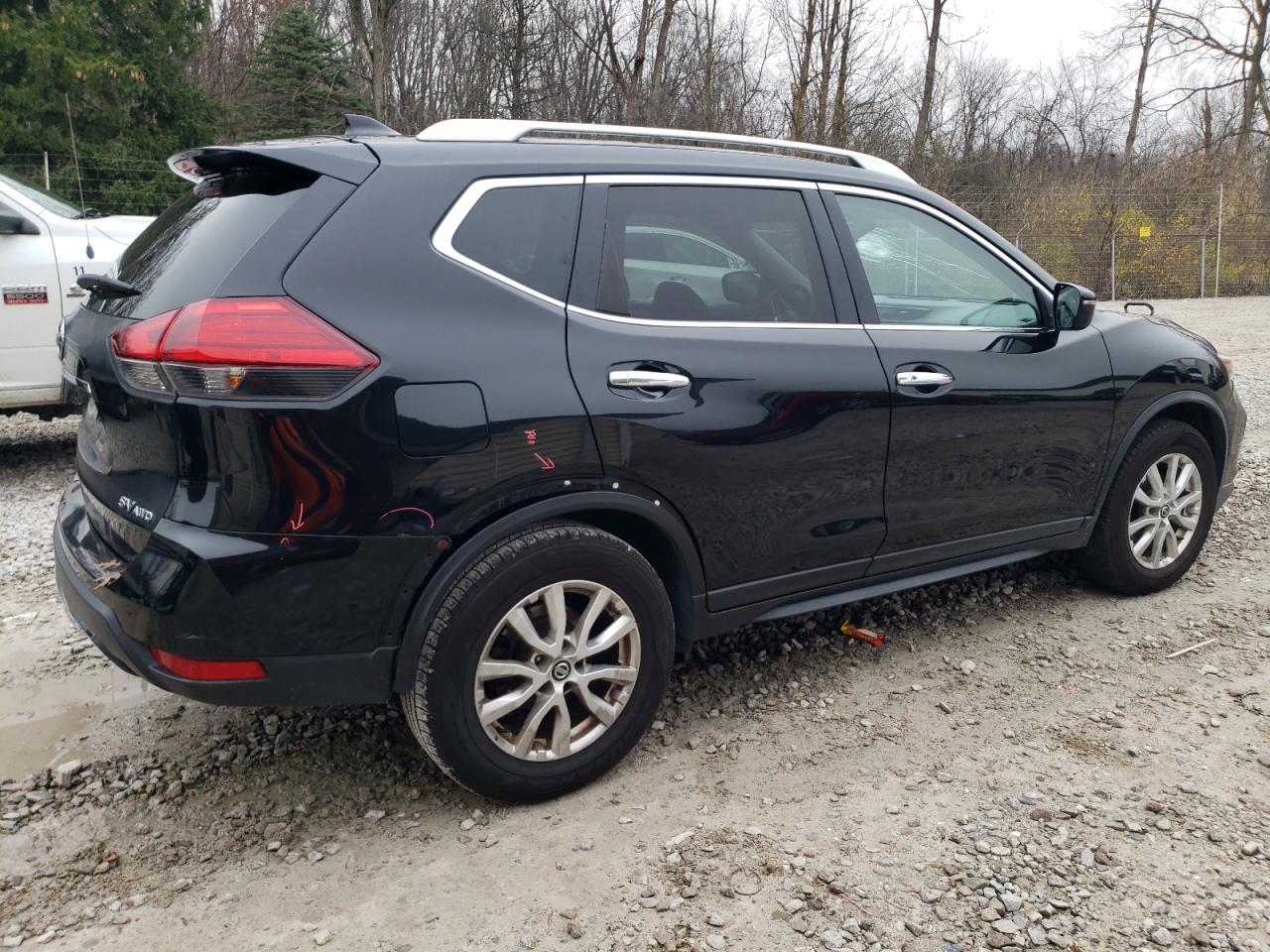 2017 Nissan Rogue VIN KNMAT2MV2HP574776 Copart auction photo, front end damage thumbnail 3
