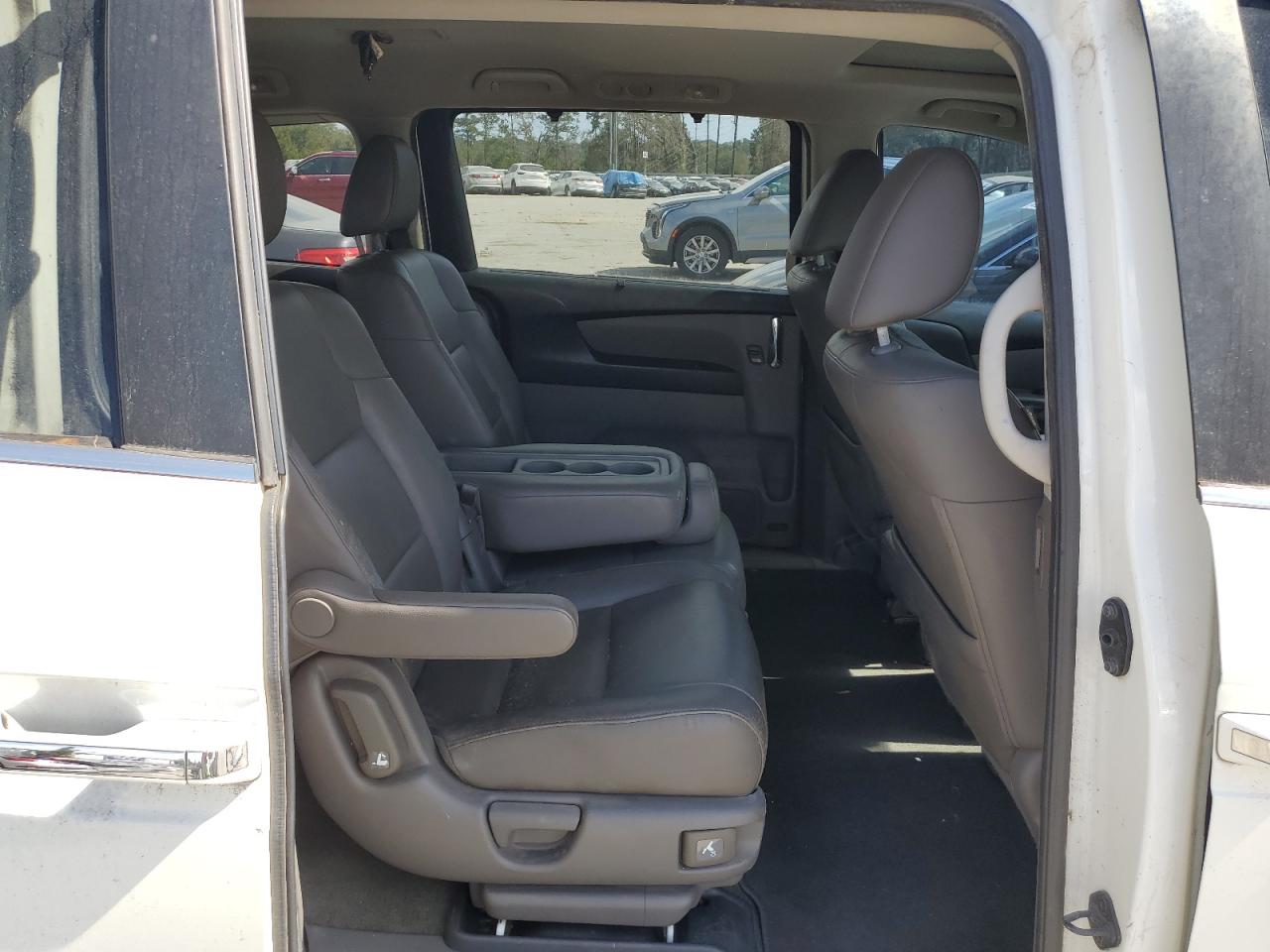 2015 Honda Odyssey VIN 5FNRL5H62FB069769 Copart auction photo, water/flood damage thumbnail 11