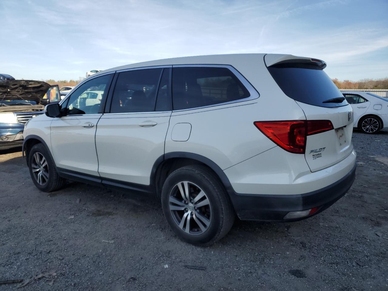 2016 Honda Pilot VIN 5FNYF6H4XGB022272 Copart auction photo, front end damage thumbnail 2