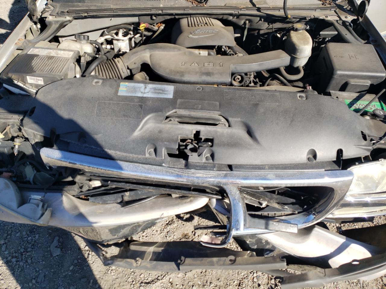 2006 GMC Yukon VIN 1GKFK16Z66J133403 Copart auction photo, front end / side damage thumbnail 12