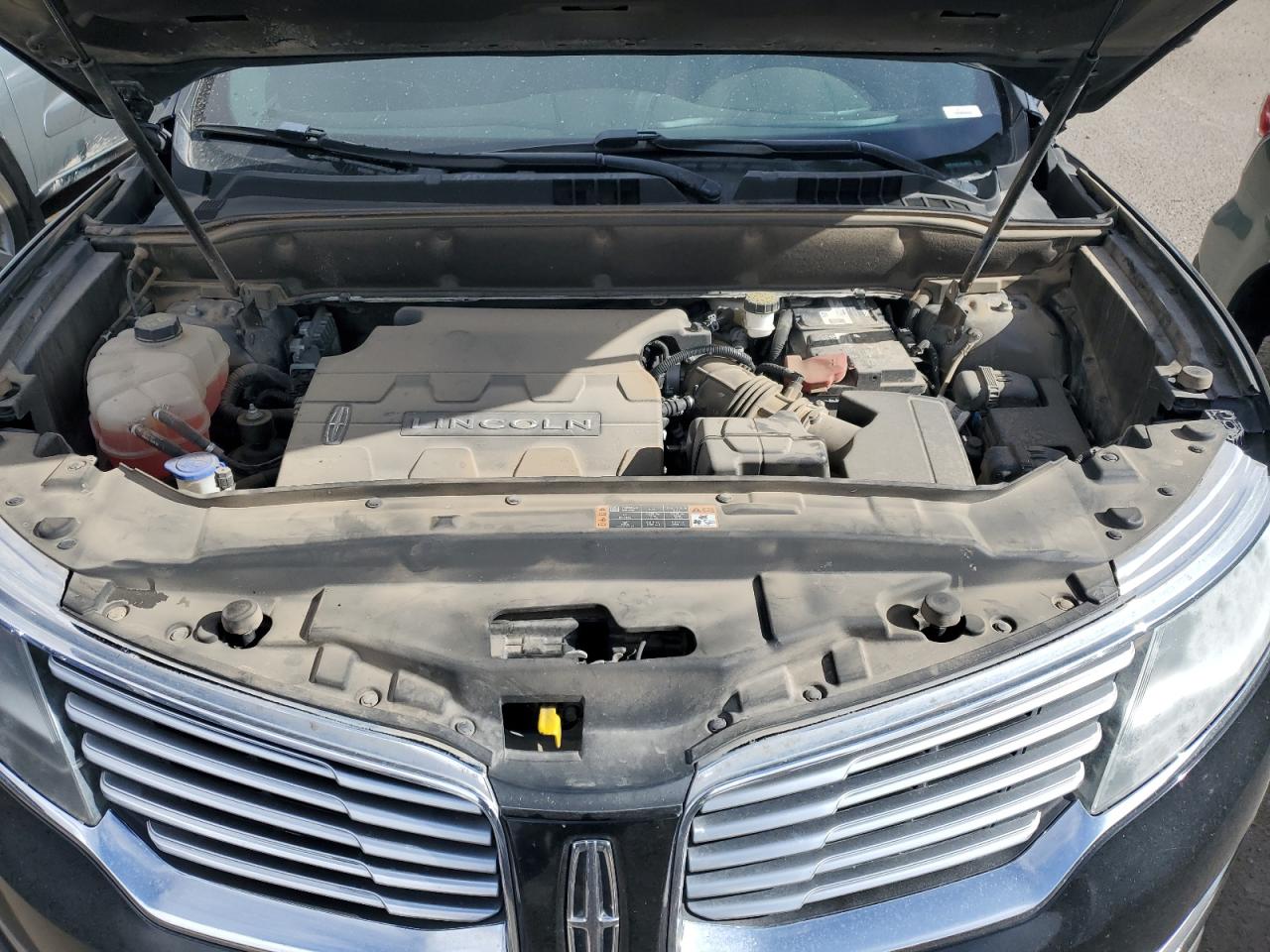 2018 Lincoln MKX VIN 2LMPJ6JR7JBL46963 Copart auction photo, rear end damage thumbnail 12