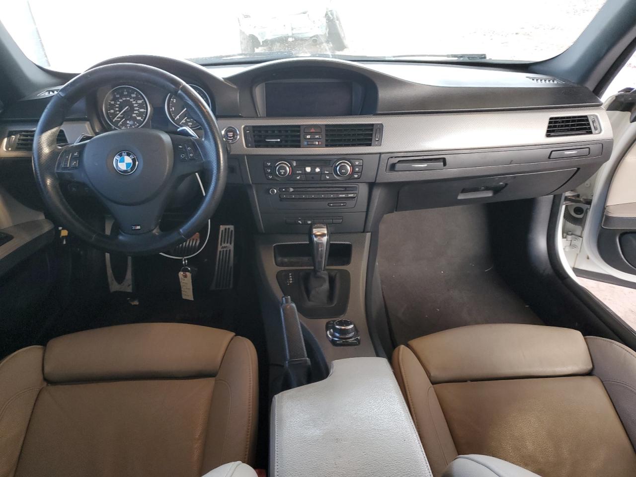 2011 BMW 3er VIN WBAKG7C53BE597992 Copart auction photo, undercarriage / side damage thumbnail 8