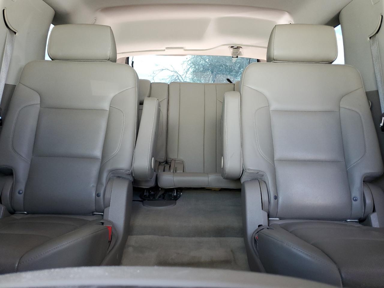 2015 Chevrolet Tahoe VIN 1GNSCCKC8FR281100 Copart auction photo, all over damage thumbnail 10