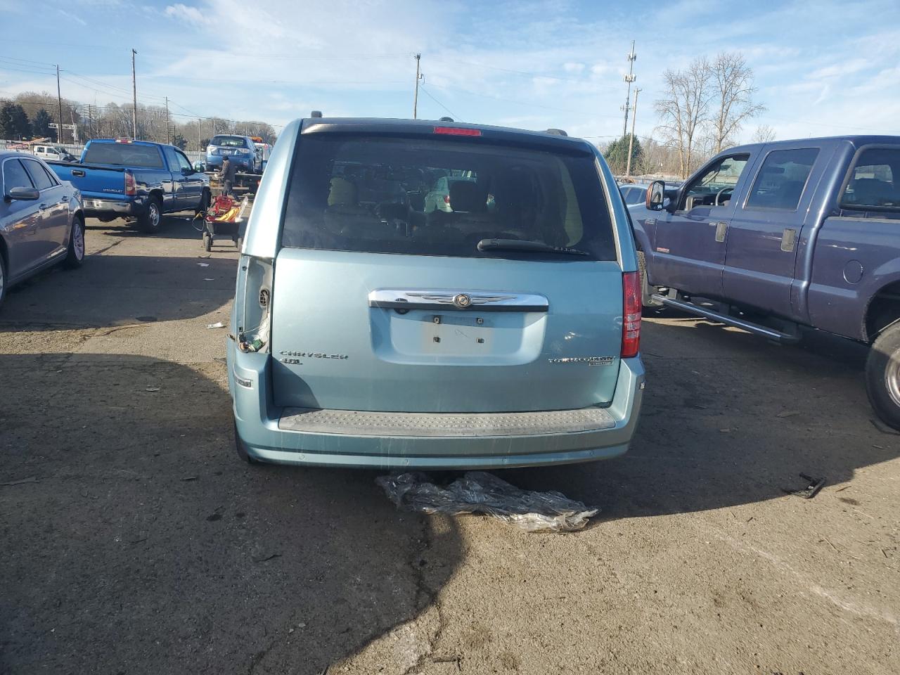 2009 Chrysler Town & Country VIN 2A8HR64X59R659769 Copart auction photo, front end / side damage thumbnail 6