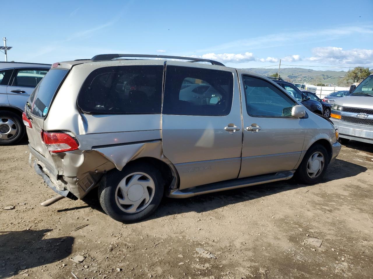 2003 Toyota Sienna VIN 4T3ZF13C93U523275 Copart auction photo, rear end / front end damage thumbnail 3