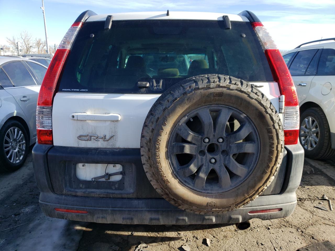 2006 Honda CR-V VIN SHSRD78876U440220 Copart auction photo, front end / hail damage thumbnail 6