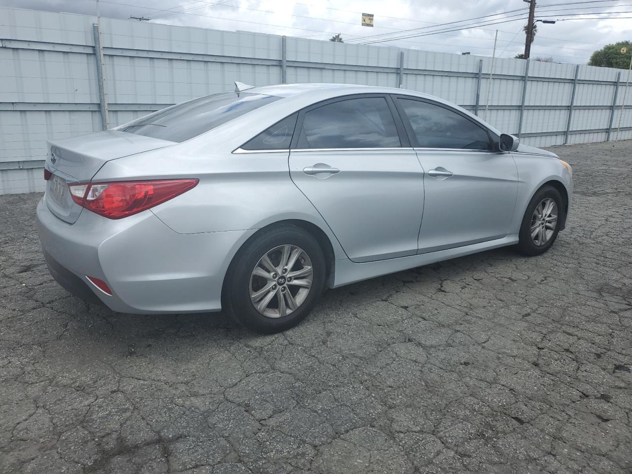 2014 Hyundai Sonata VIN 5NPEB4AC7EH852646 Copart auction photo, vandalism / minor dent/scratches damage thumbnail 3