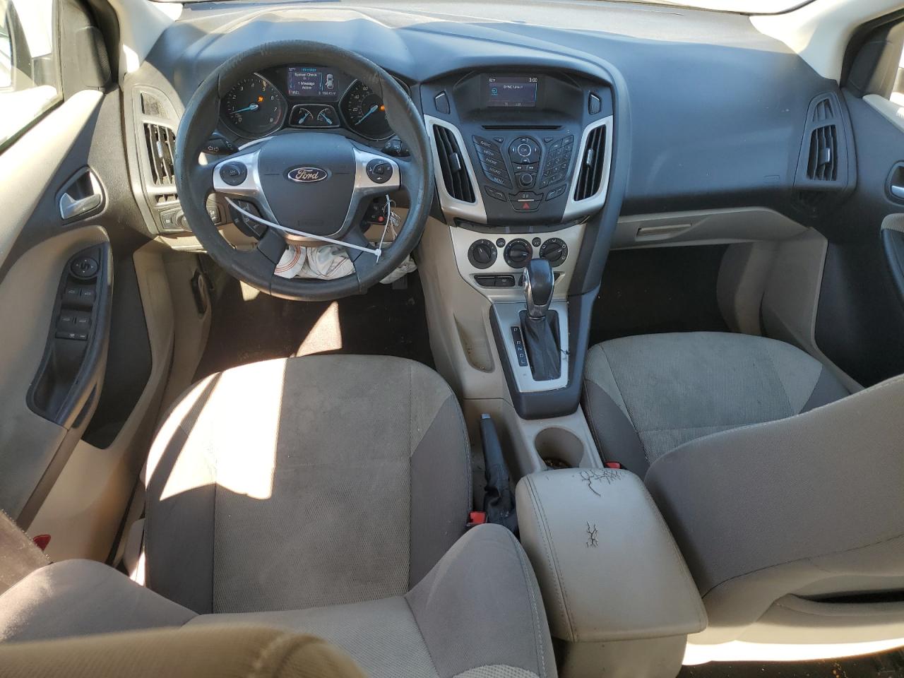 2014 Ford Focus VIN 1FADP3F23EL282797 Copart auction photo, front end / minor dent/scratches damage thumbnail 8