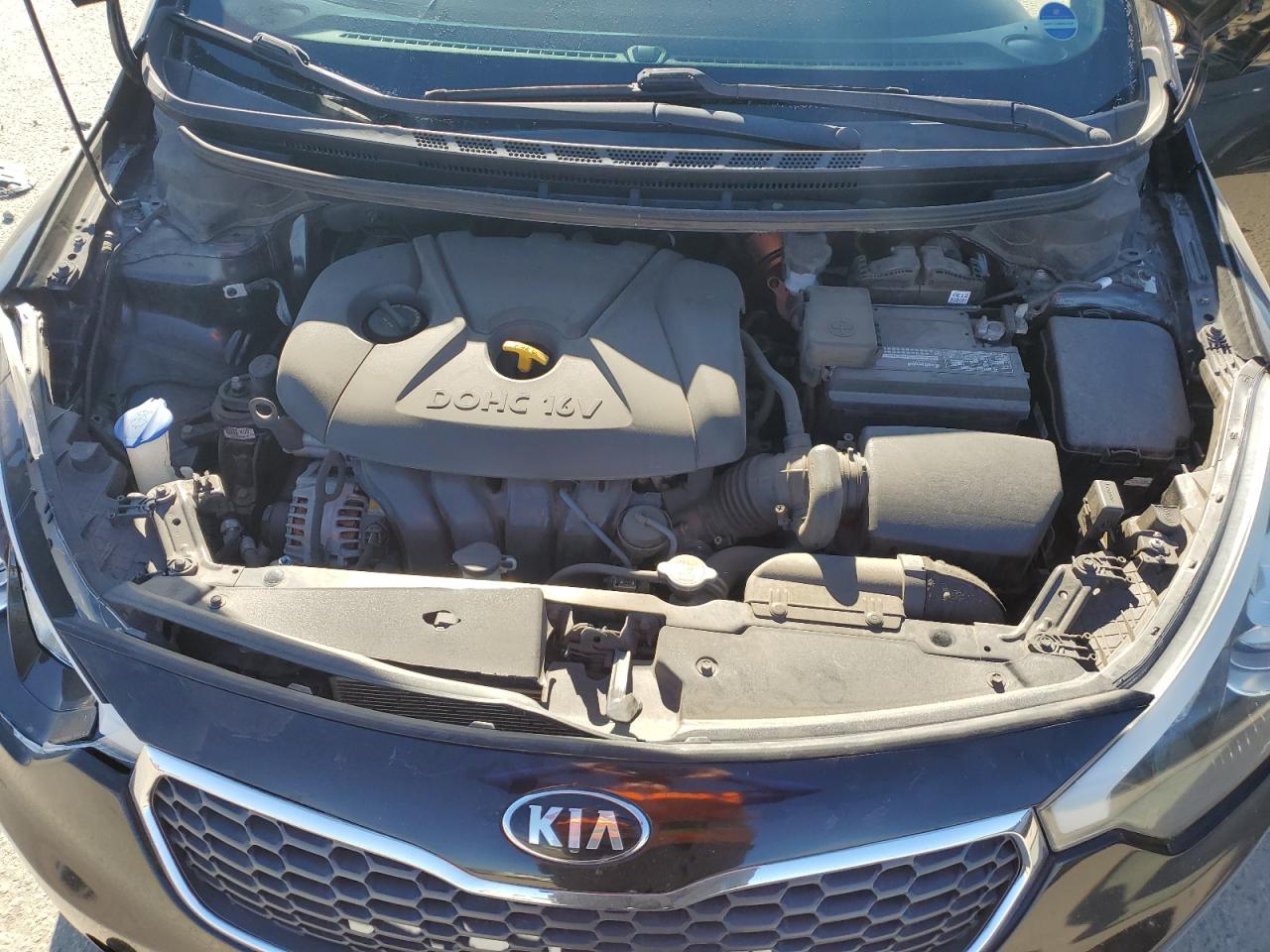2015 KIA Forte VIN KNAFK4A65F5307803 Copart auction photo, all over damage thumbnail 11