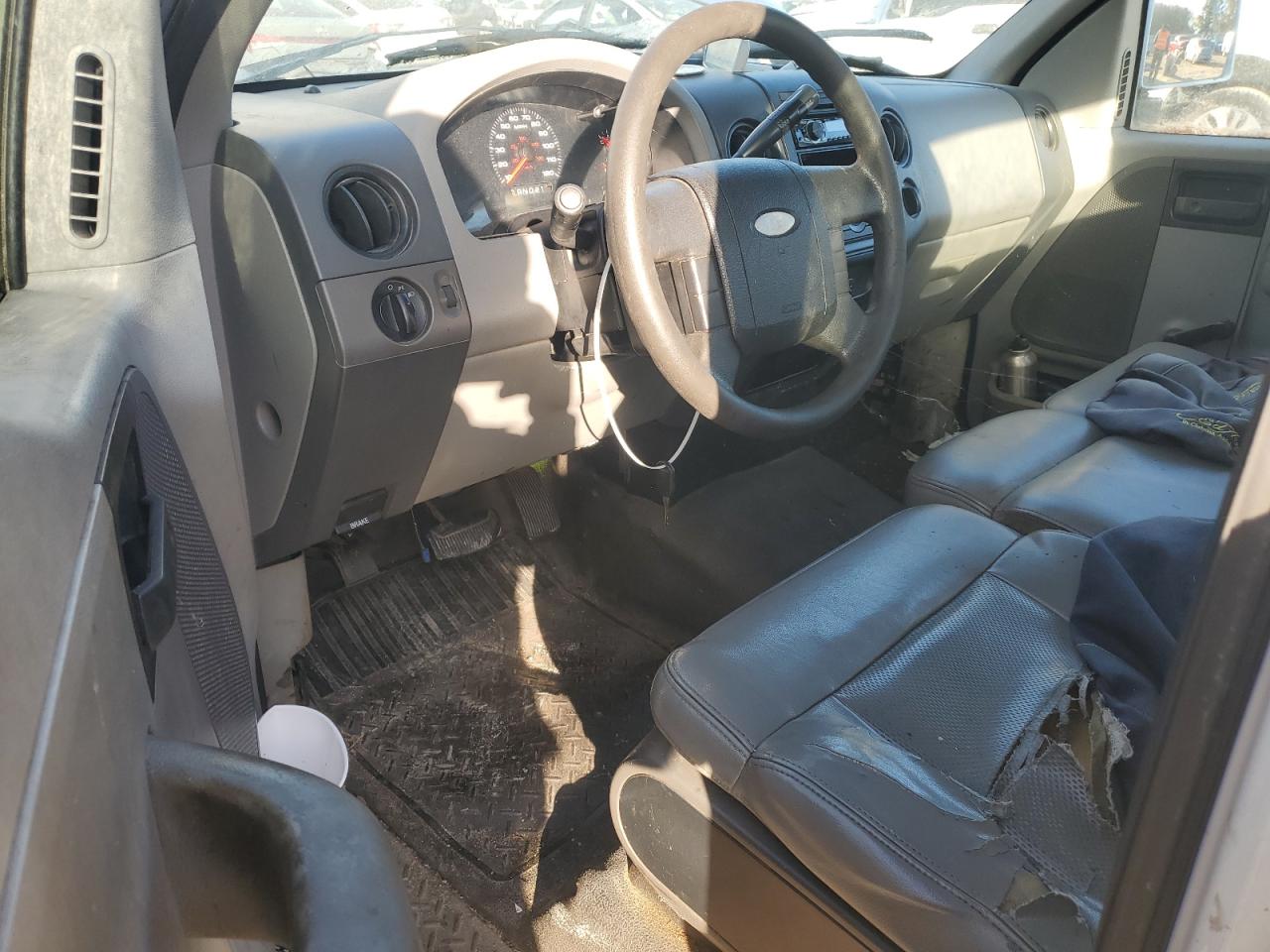 2005 Ford F-150 VIN 1FTRF12WX5NA32851 Copart auction photo, mechanical damage thumbnail 8