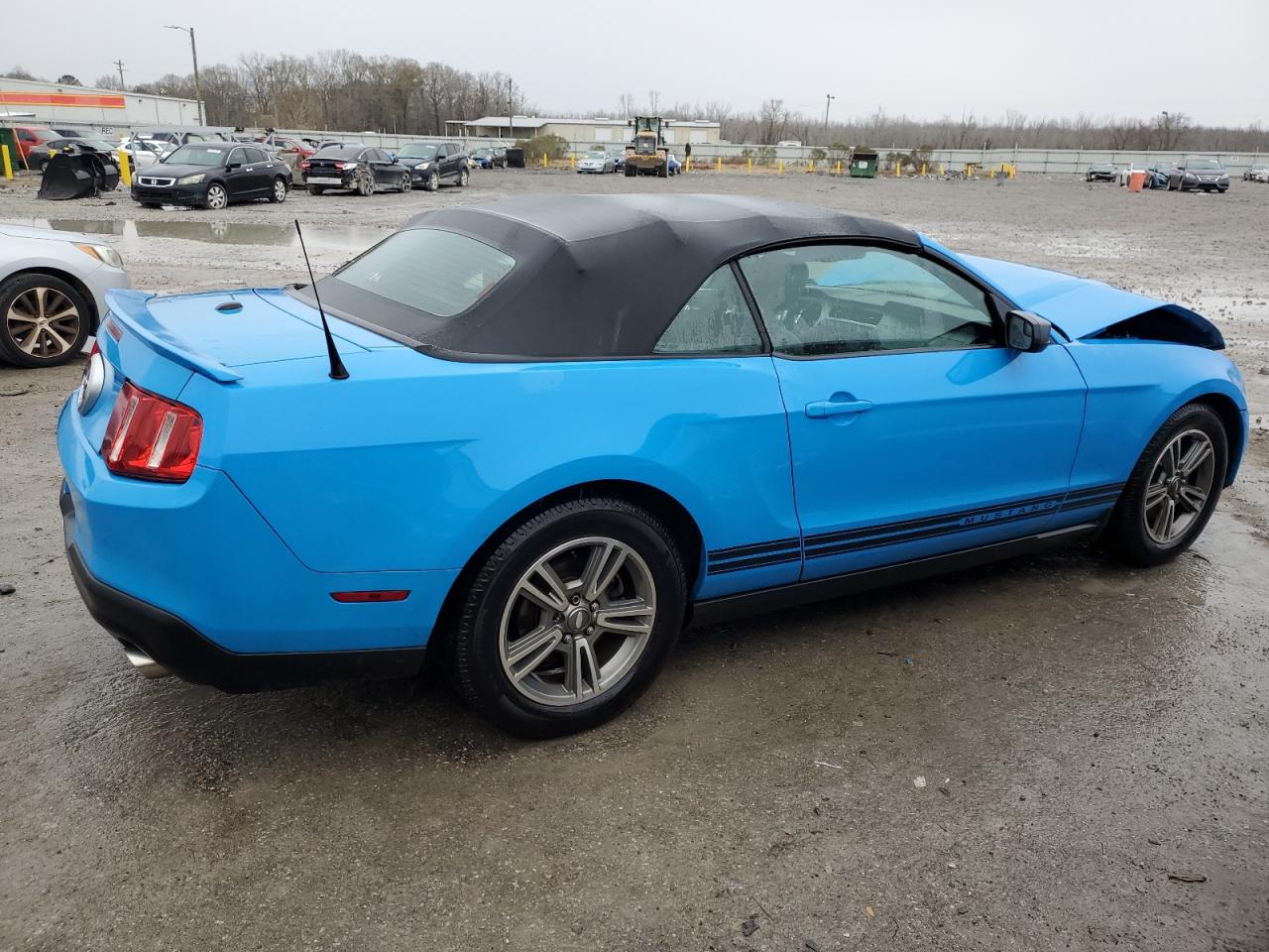2011 Ford Mustang VIN 1ZVBP8EM6B5108950 Copart auction photo, front end / side damage thumbnail 3