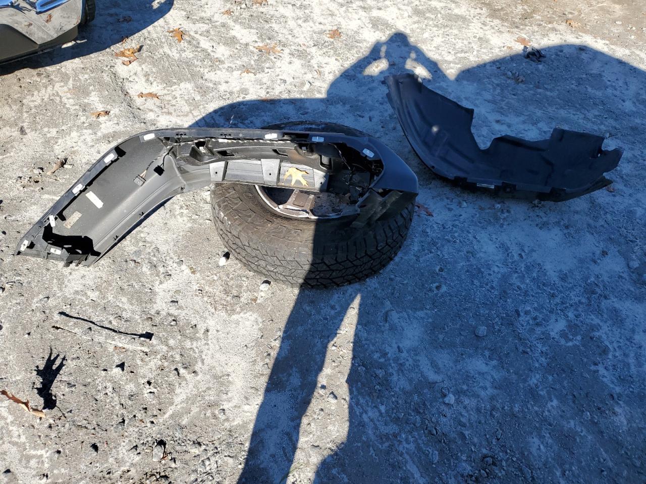 2019 Jeep Wrangler VIN 1C4HJXDG4KW617918 Copart auction photo, front end / side damage thumbnail 13
