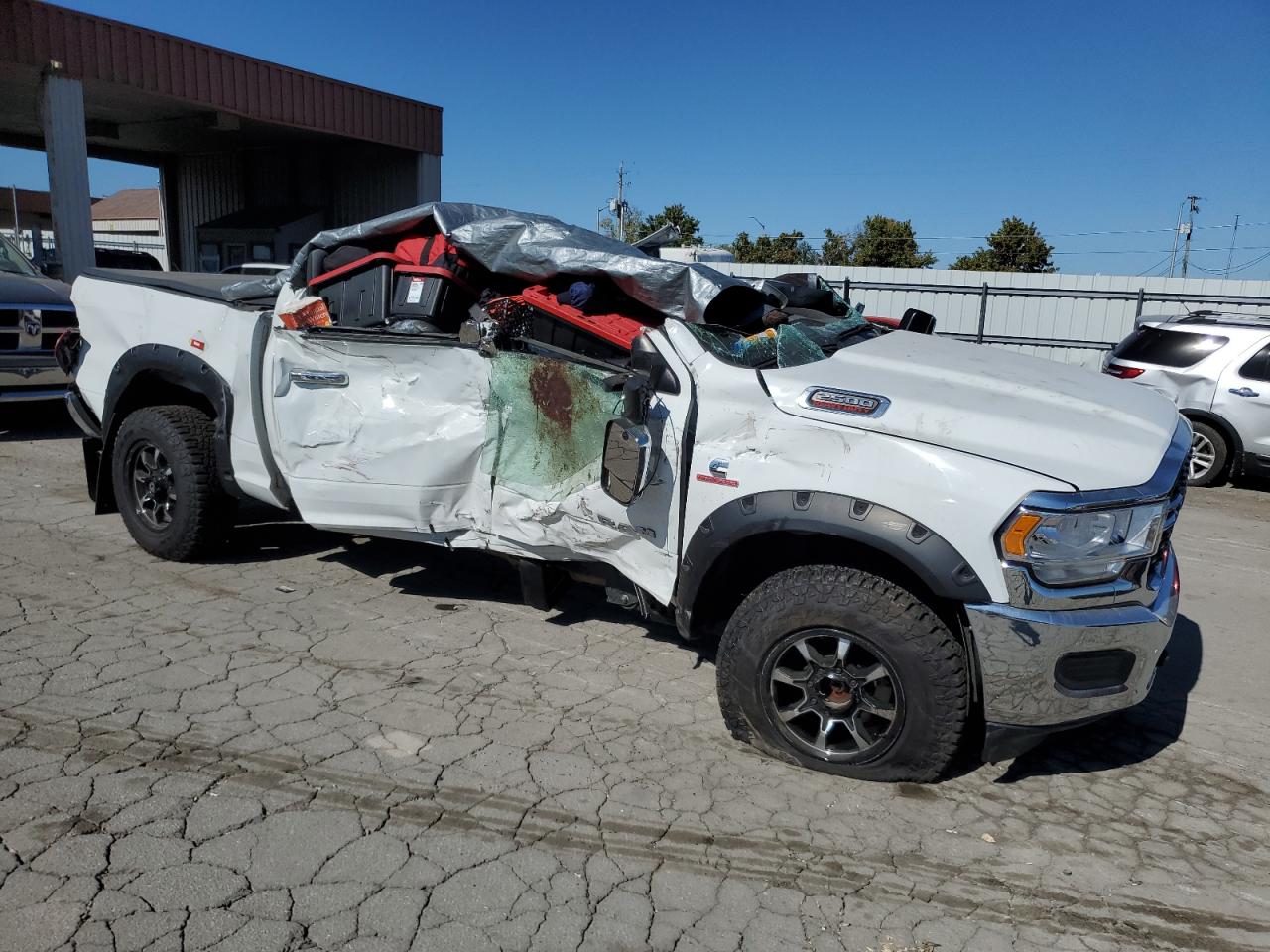 2022 RAM 2500 VIN 3C6UR5DL4NG119897 Copart auction photo, all over damage thumbnail 4