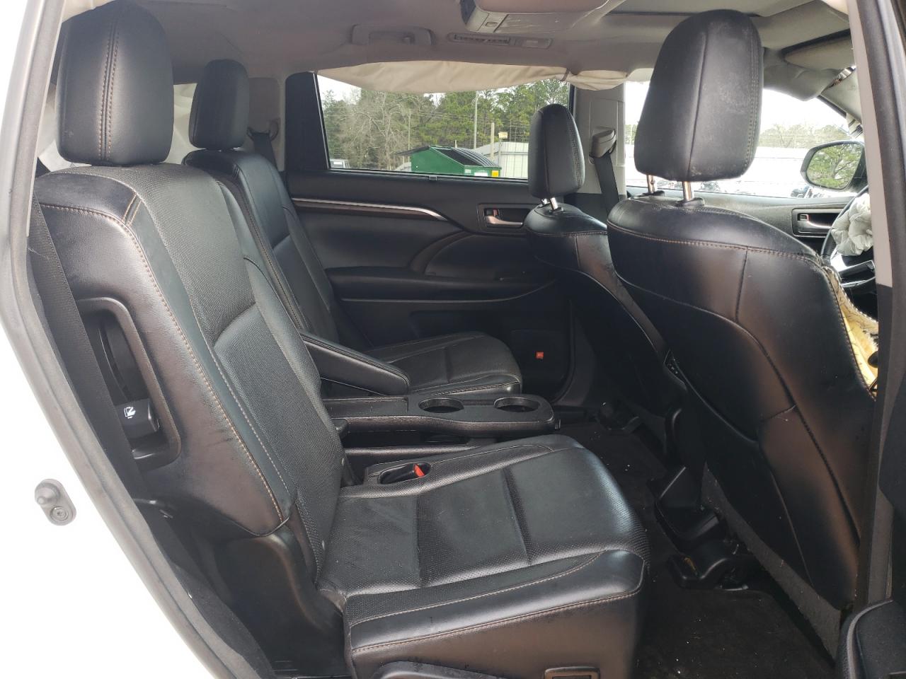 2016 Toyota Highlander VIN 5TDDKRFH1GS250352 Copart auction photo, rear end / front end damage thumbnail 11
