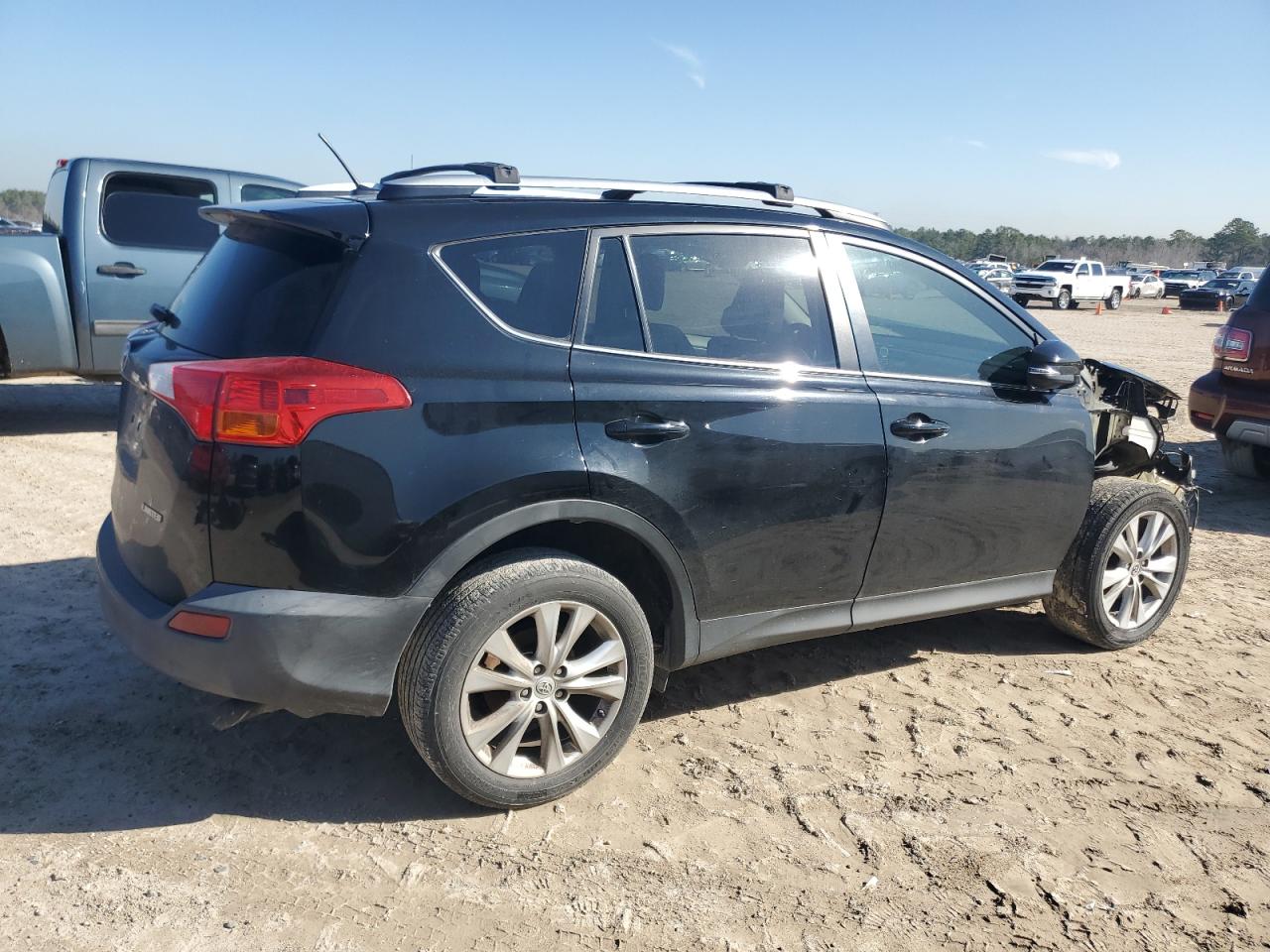 2013 Toyota RAV 4 VIN 2T3YFREV9DW032604 Copart auction photo, front end / side damage thumbnail 3