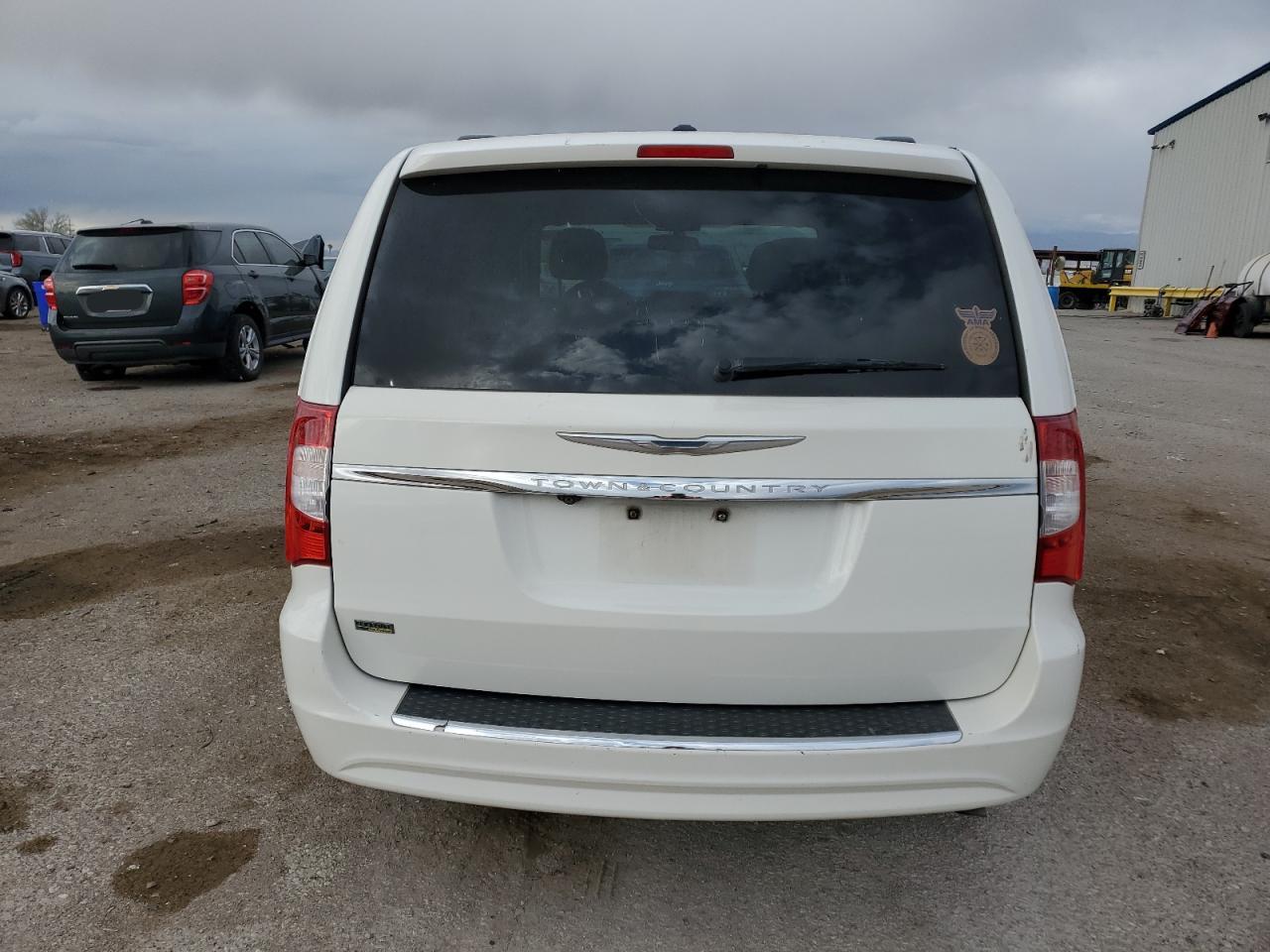 2013 Chrysler Town & Country VIN 2C4RC1BG9DR519784 Copart auction photo, front end / frame damage damage thumbnail 6