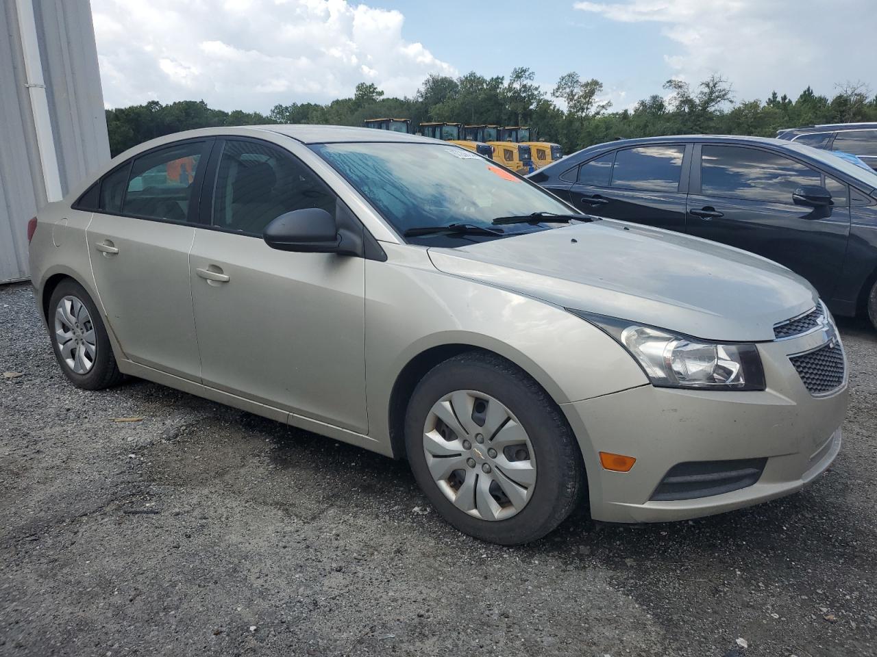 2014 Chevrolet Cruze VIN 1G1PA5SH0E7208012 Copart auction photo, water/flood / minor dent/scratches damage thumbnail 4