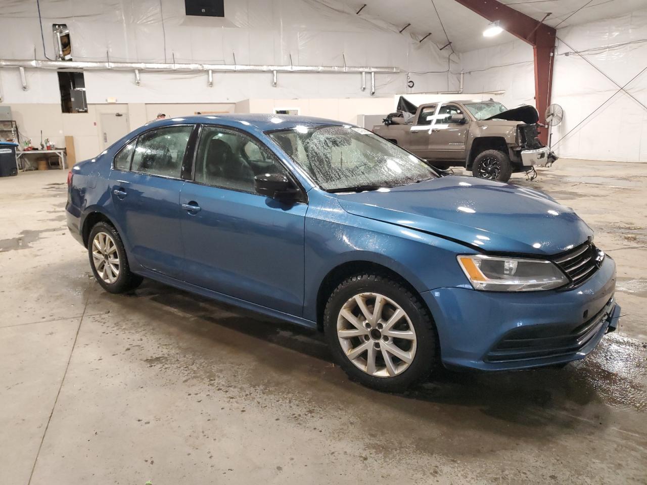 2015 Volkswagen Jetta VIN 3VWD17AJ5FM418975 Copart auction photo, side / front end damage thumbnail 4