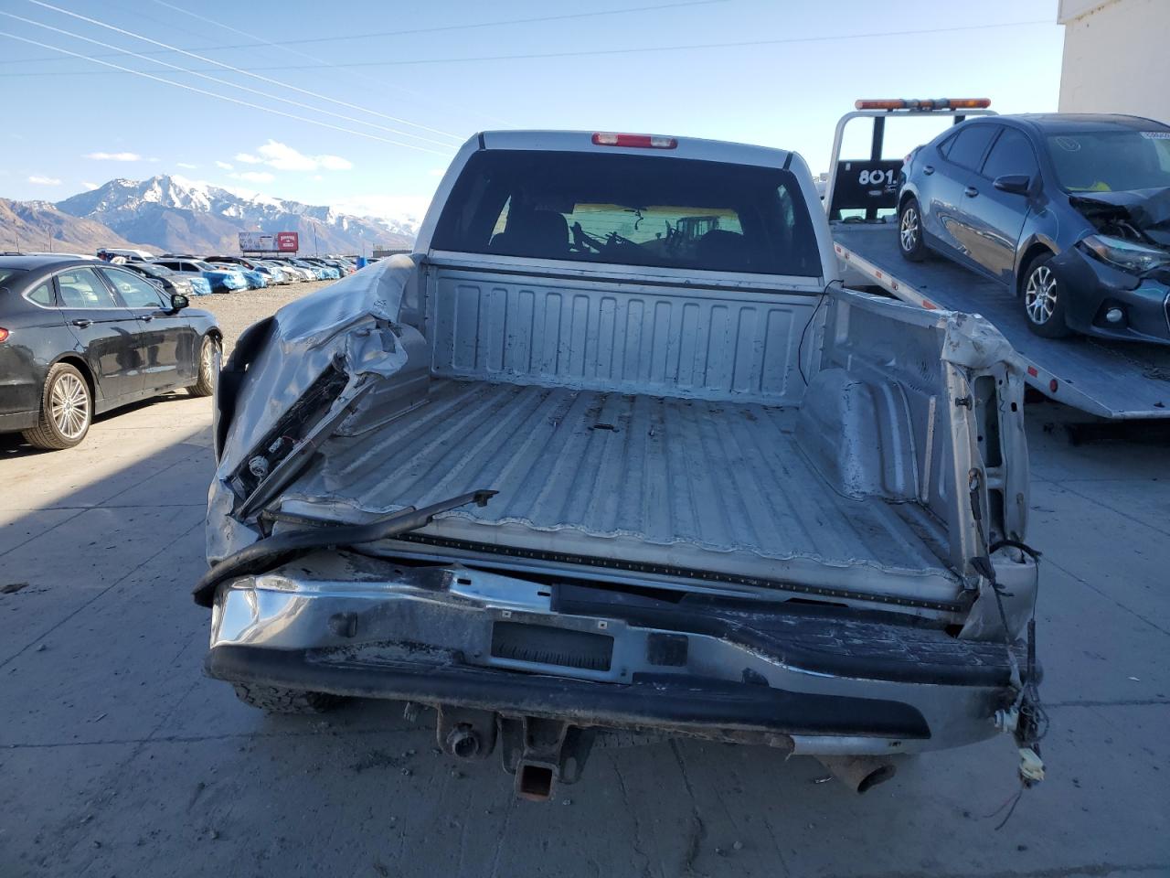 2004 GMC Sierra VIN 1GTHK23U24F239057 Copart auction photo, rollover damage thumbnail 6