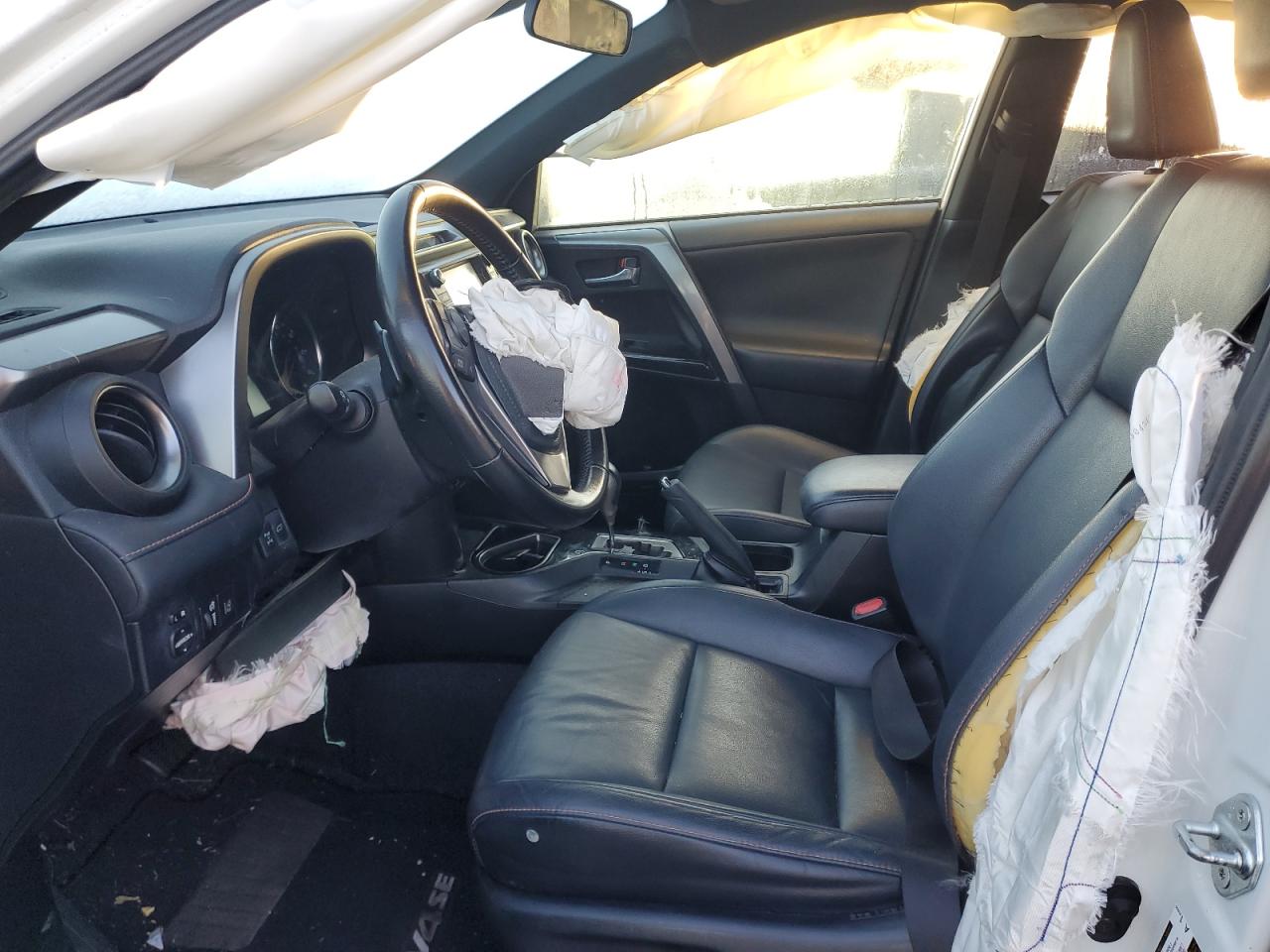 2016 Toyota RAV 4 VIN JTMJFREV4GJ069967 Copart auction photo, front end / mechanical damage thumbnail 7