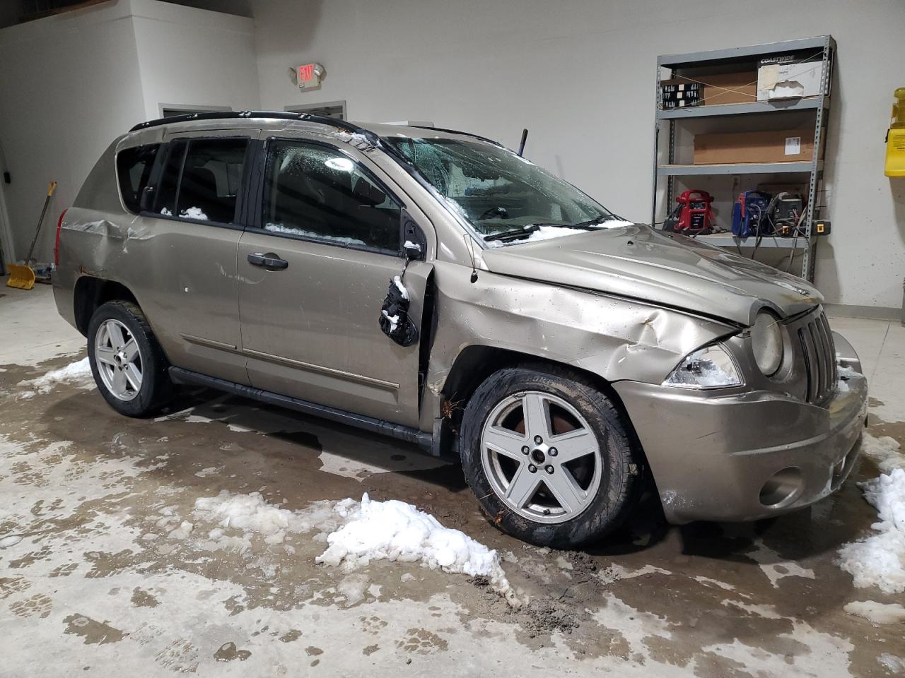 2008 Jeep Compass VIN 1J8FF47W48D642664 Copart auction photo, rollover damage thumbnail 4