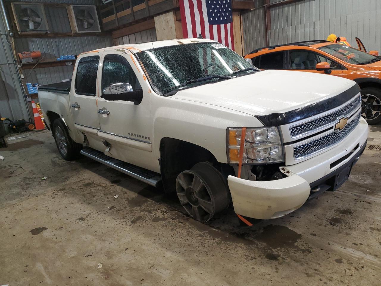 2012 Chevrolet Silverado VIN 3GCPKTE77CG179797 Copart auction photo, side / front end damage thumbnail 4