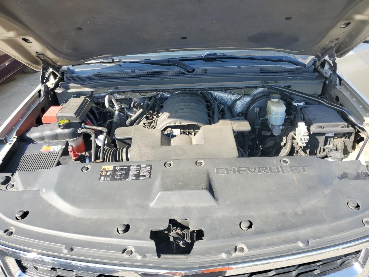 2015 Chevrolet Suburban VIN 1GNSKJKC6FR300654 Copart auction photo, rear end / side damage thumbnail 12