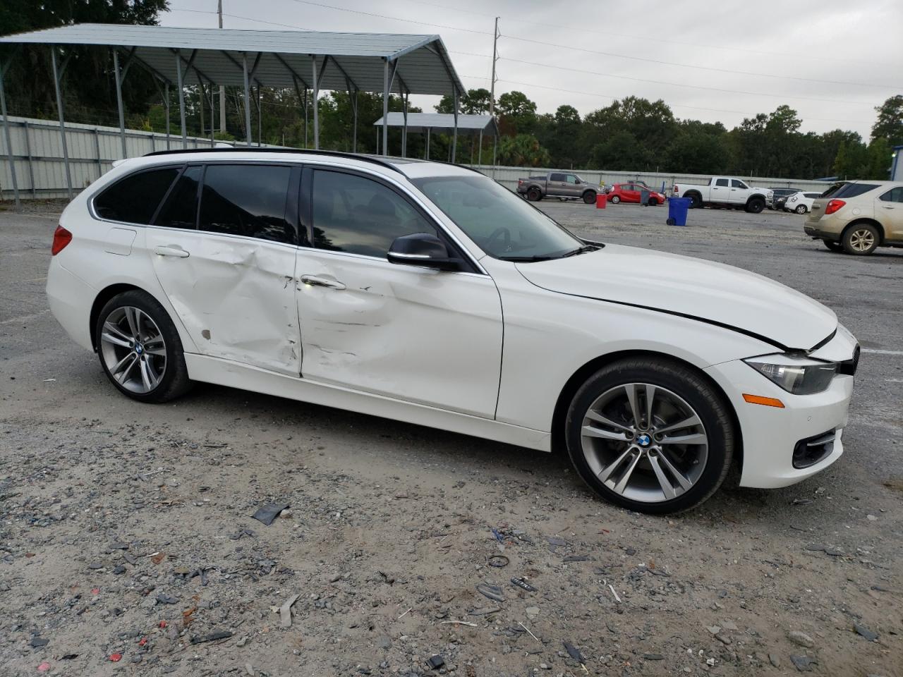 2015 BMW 3er VIN WBA3G7C54FK297518 Copart auction photo, side damage thumbnail 4