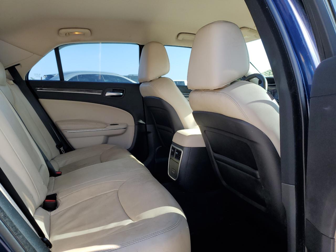 2015 Chrysler 300 VIN 2C3CCAAG9FH766212 Copart auction photo, front end / side damage thumbnail 10