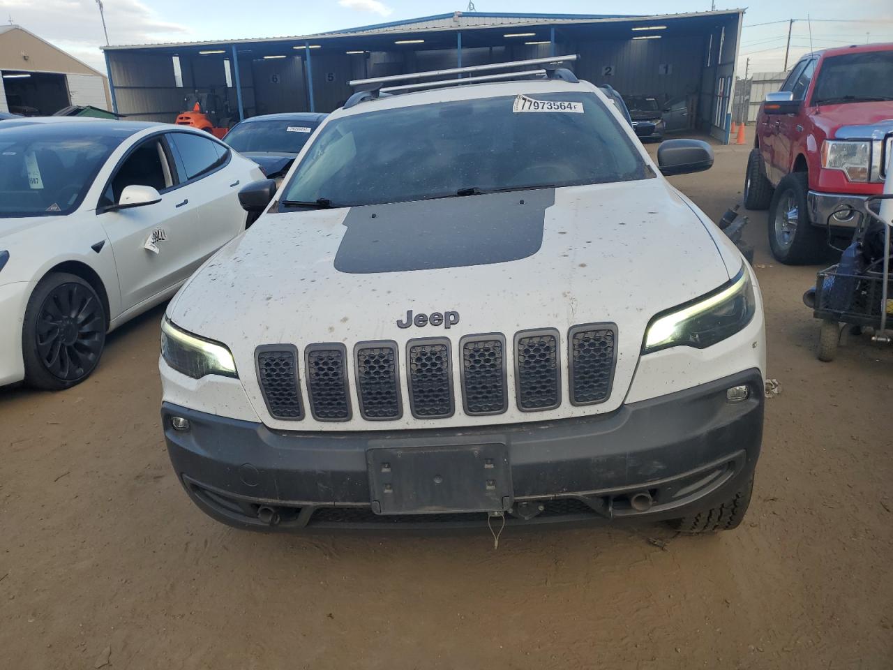 2020 Jeep Cherokee VIN 1C4PJMBXXLD523083 Copart auction photo, side / rear end damage thumbnail 5