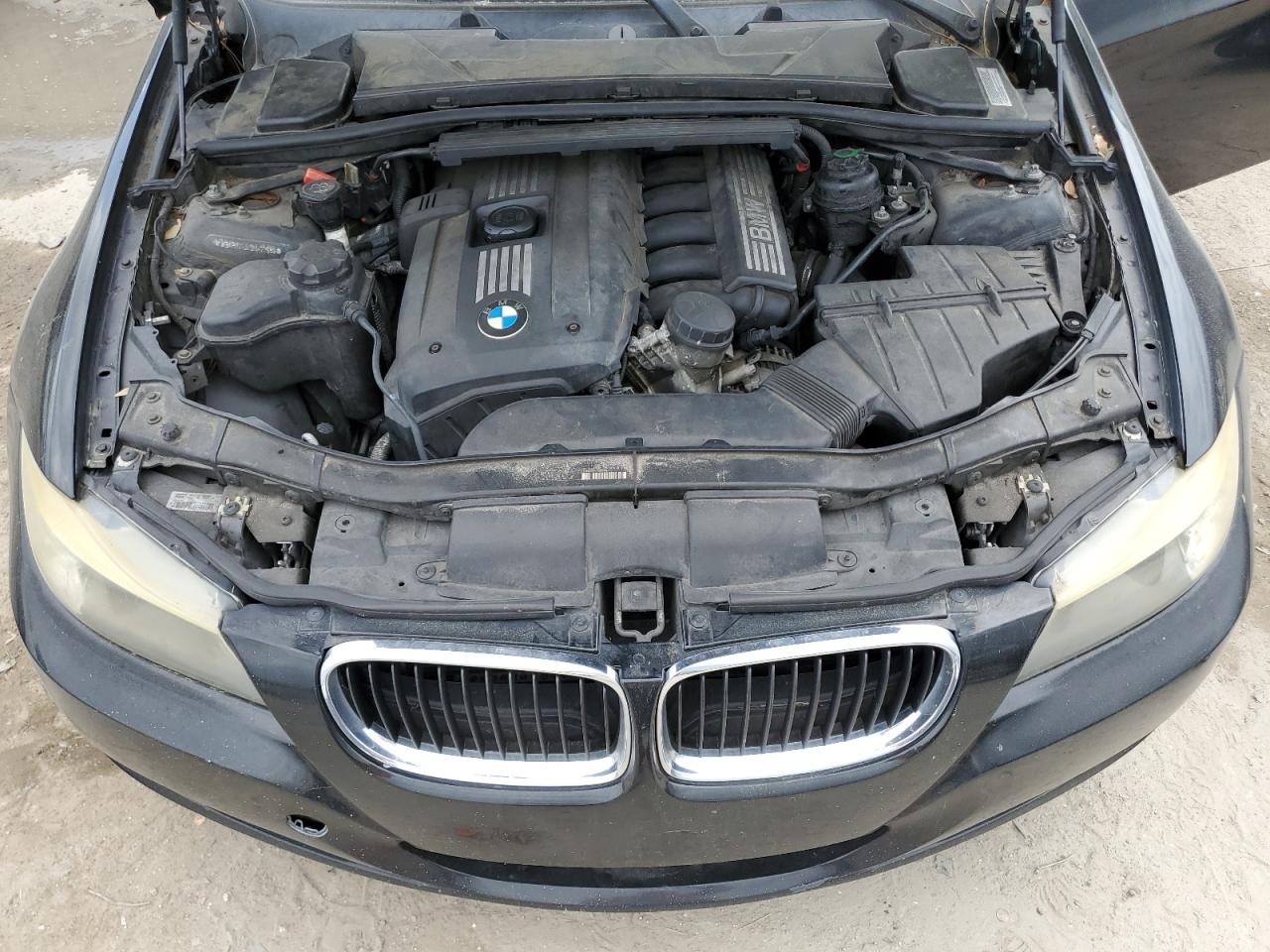 2009 BMW 3er VIN WBAPH775X9NM27989 Copart auction photo, minor dent/scratches damage thumbnail 11