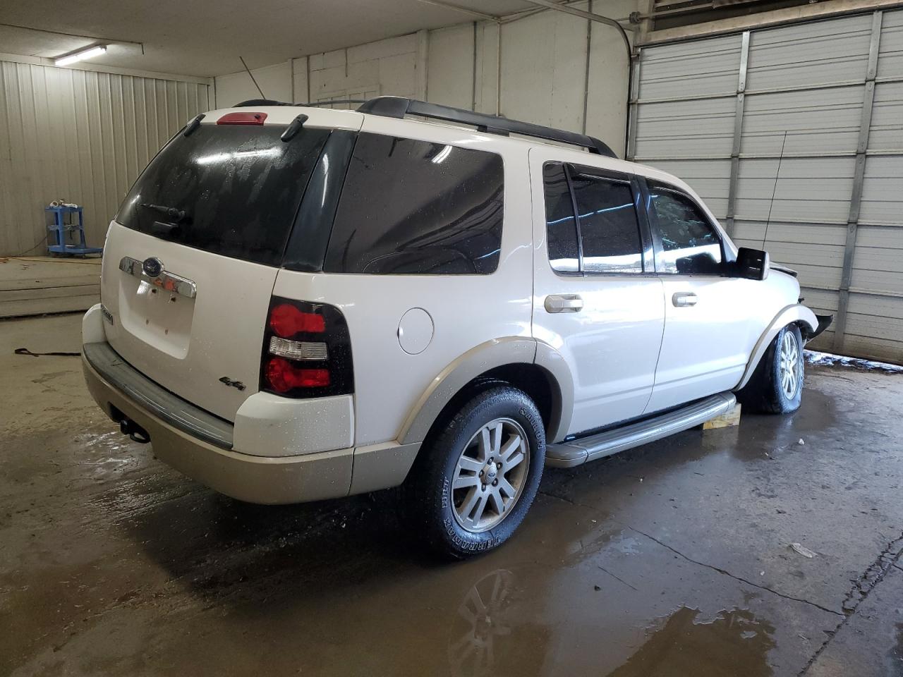 2010 Ford Explorer VIN 1FMEU7EE5AUA40006 Copart auction photo, front end / undercarriage damage thumbnail 3