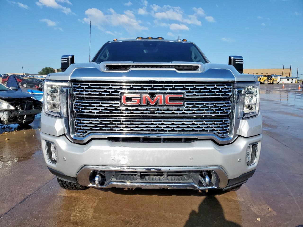 2022 GMC Sierra VIN 1GT49WEY4NF360479 Copart auction photo, minor dent/scratches damage thumbnail 5