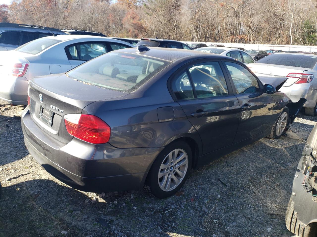 2007 BMW 3er VIN WBAVC73587KP30814 Copart auction photo, front end damage thumbnail 3