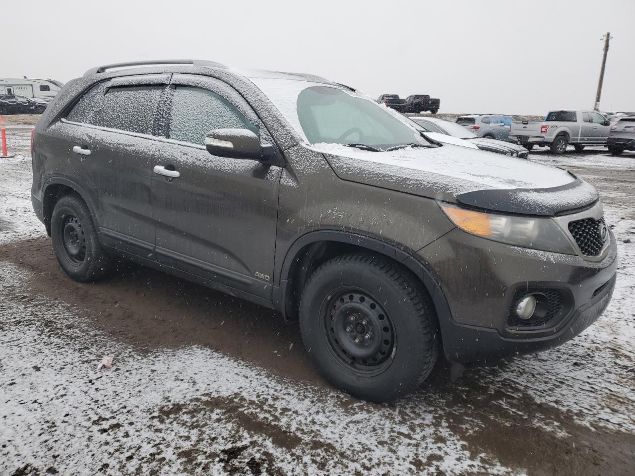 2011 KIA Sorento VIN 5XYKTDA29BG169986 Copart auction photo, rear end / minor dent/scratches damage thumbnail 4