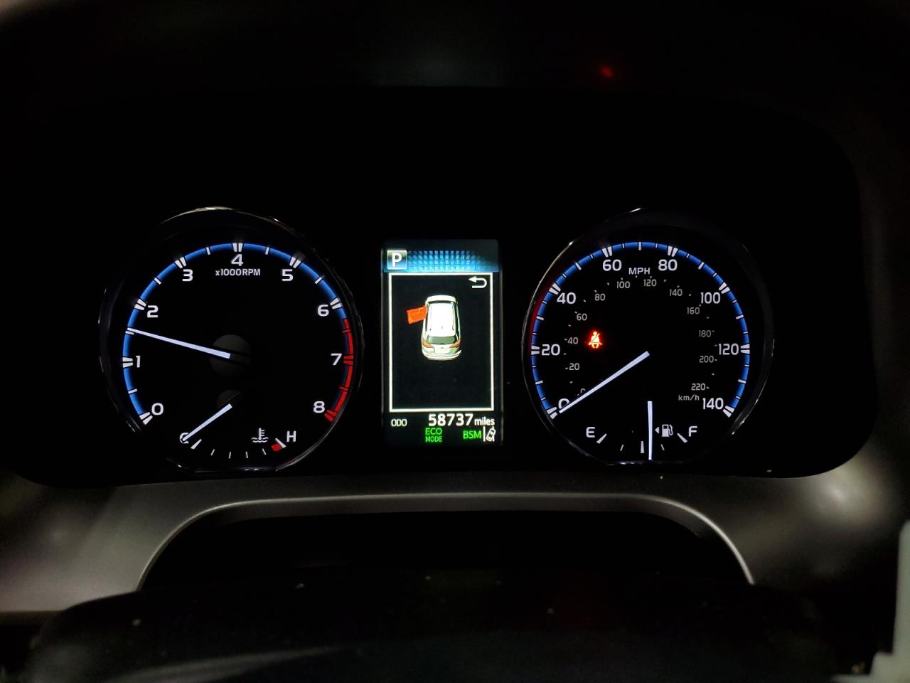 2018 Toyota RAV 4 VIN JTMDFREV2JJ735535 Copart auction photo, front end / side damage thumbnail 9