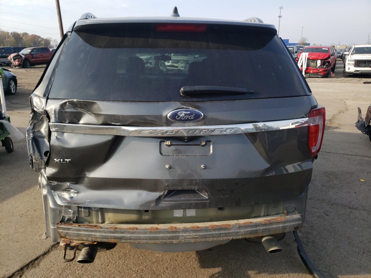 2017 Ford Explorer VIN 1FM5K7D80HGB78028 Copart auction photo, all over damage thumbnail 6