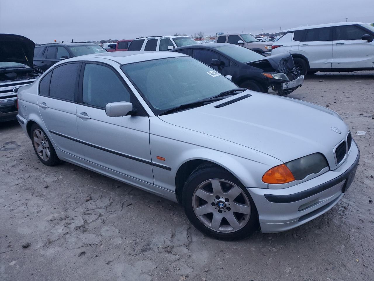 2001 BMW 3er VIN WBAAN37451ND46209 Copart auction photo, minor dent/scratches damage thumbnail 4