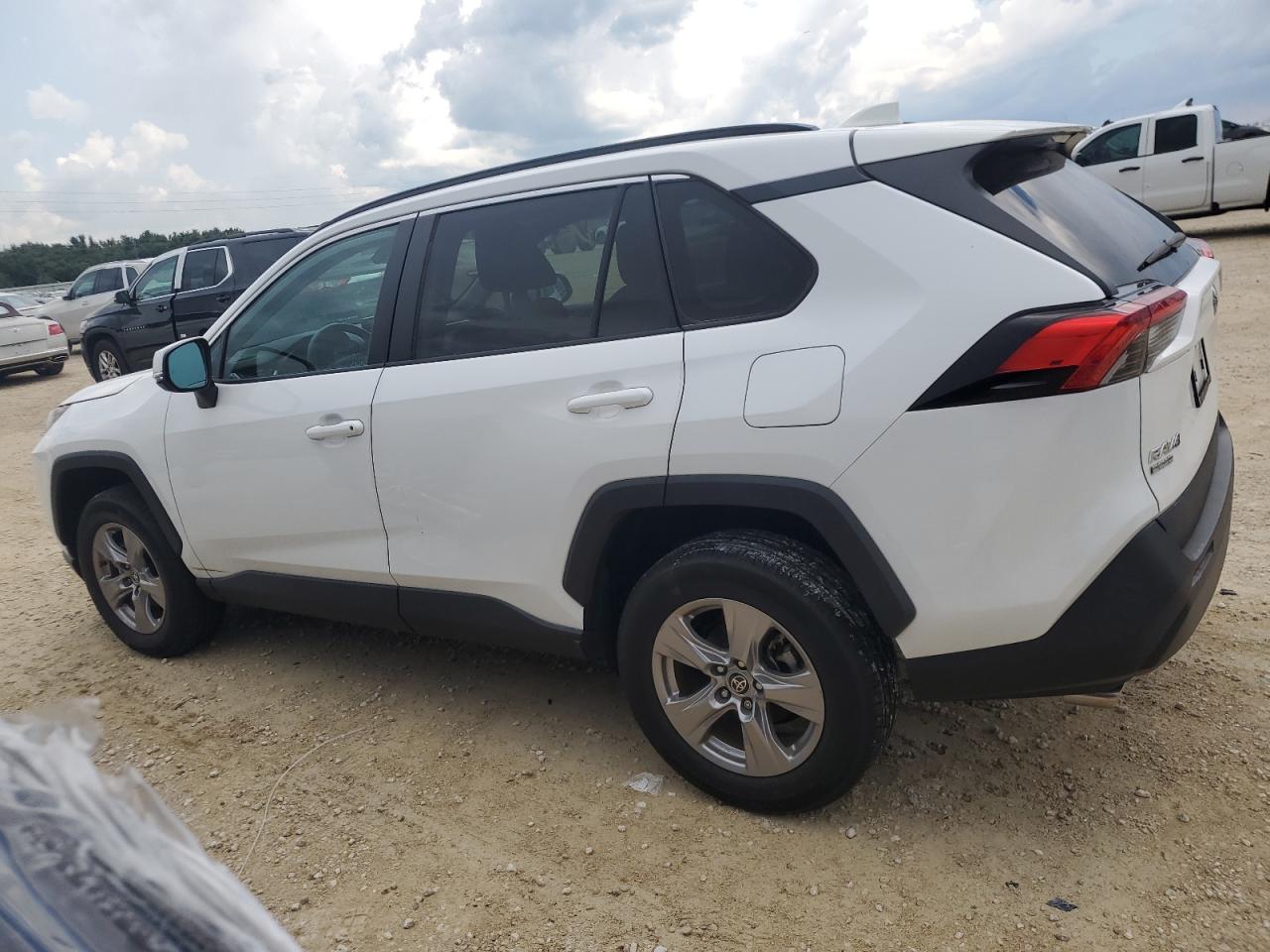 2022 Toyota RAV 4 VIN 2T3W1RFVXNW233630 Copart auction photo, water/flood damage thumbnail 2