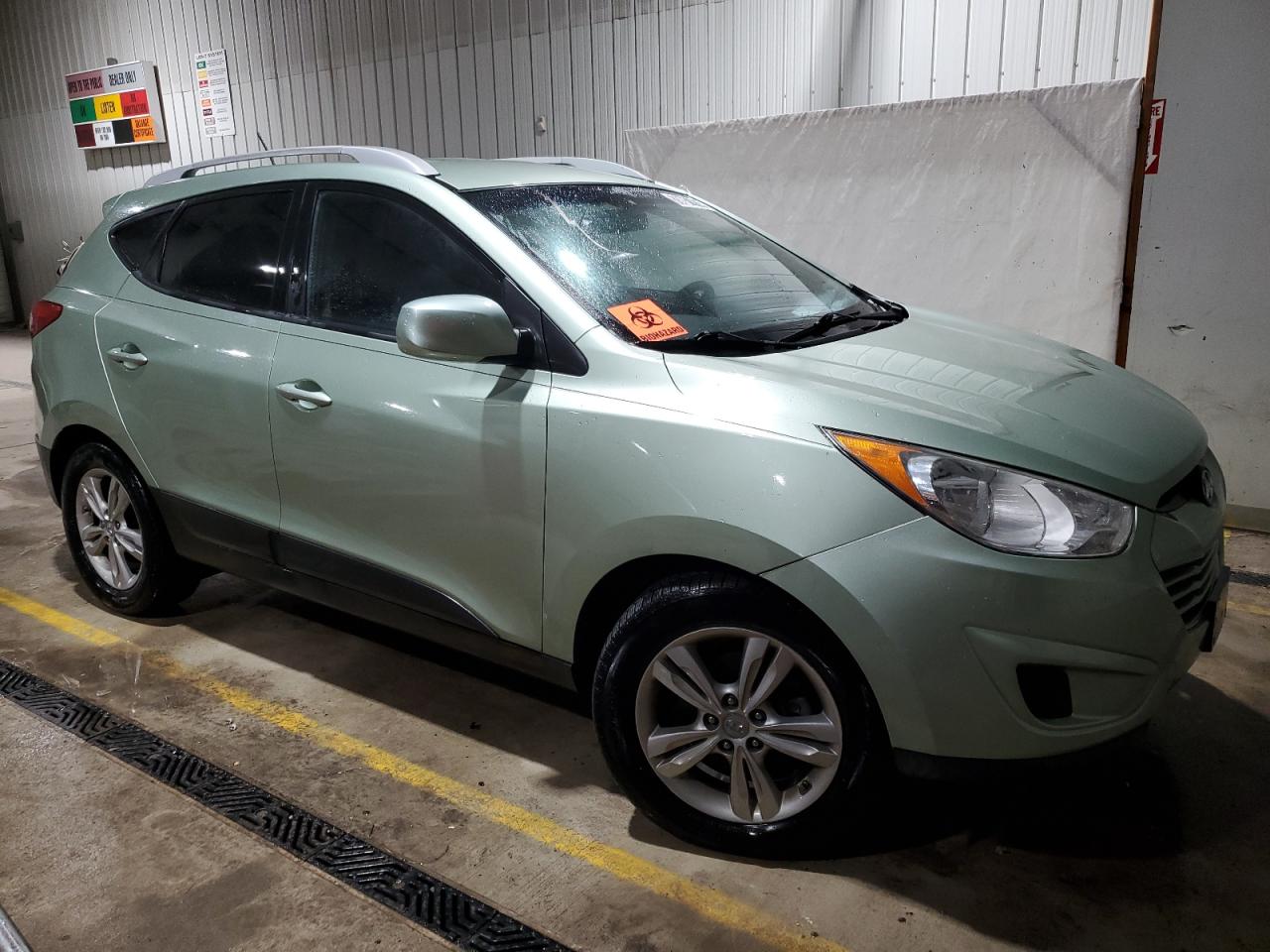 2010 Hyundai Tucson VIN KM8JUCAC7AU022795 Copart auction photo, front end damage thumbnail 4
