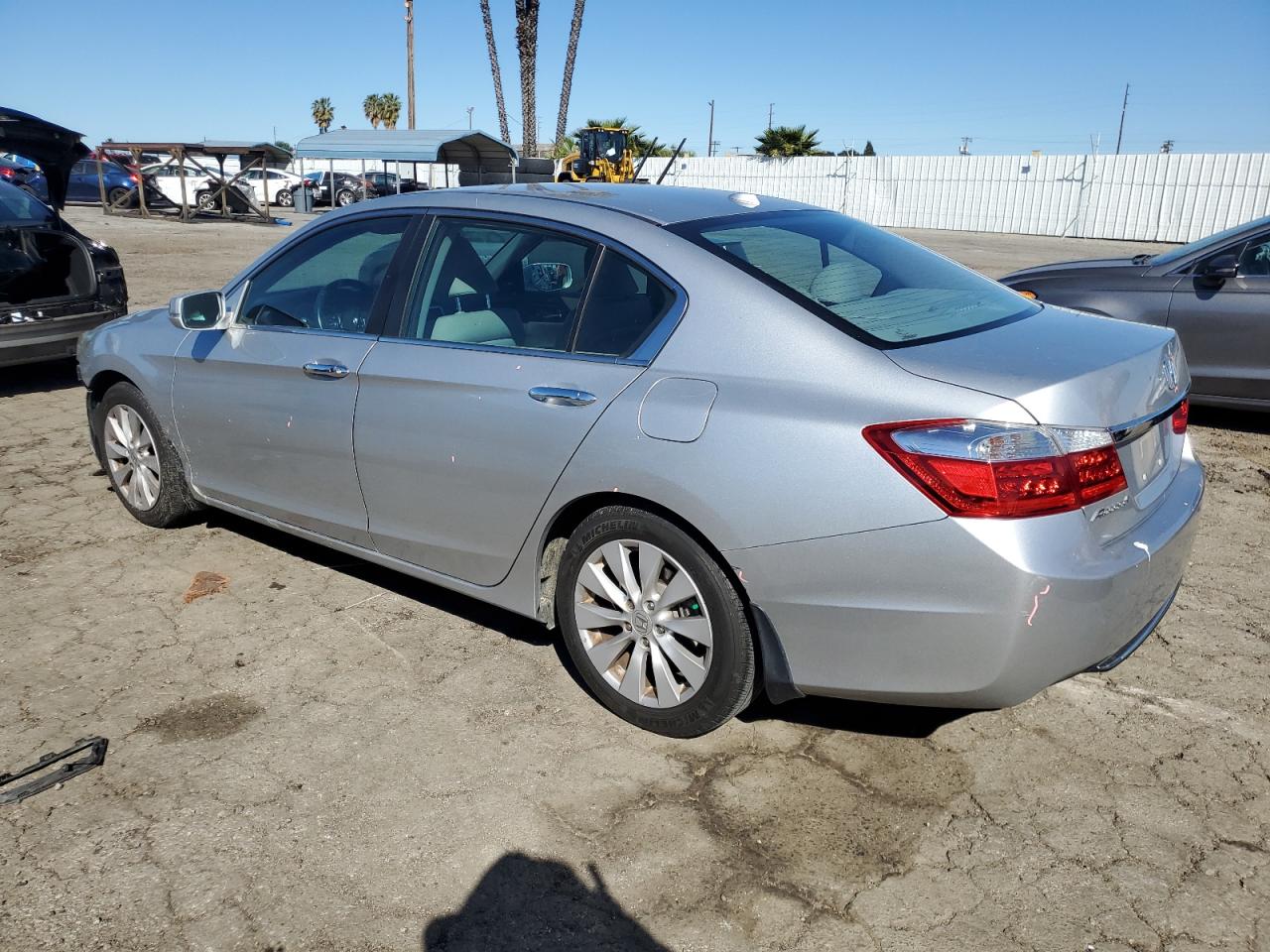 2013 Honda Accord VIN 1HGCR2F82DA168980 Copart auction photo, front end / minor dent/scratches damage thumbnail 2