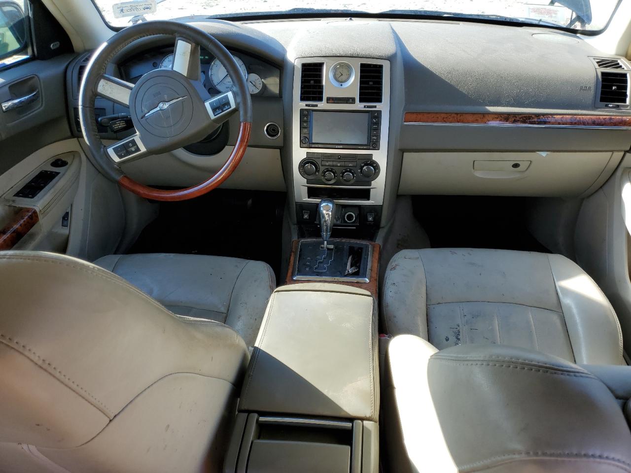 2008 Chrysler 300 VIN 2C3LK63H28H222790 Copart auction photo, front end / minor dent/scratches damage thumbnail 8
