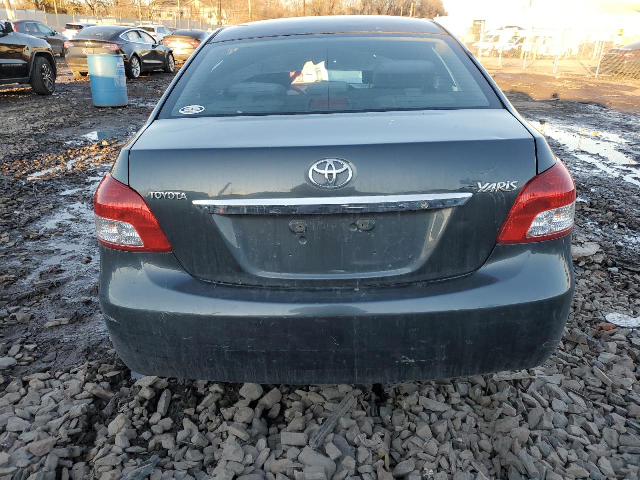 2007 Toyota Yaris VIN JTDBT923671146192 Copart auction photo, front end / side damage thumbnail 6