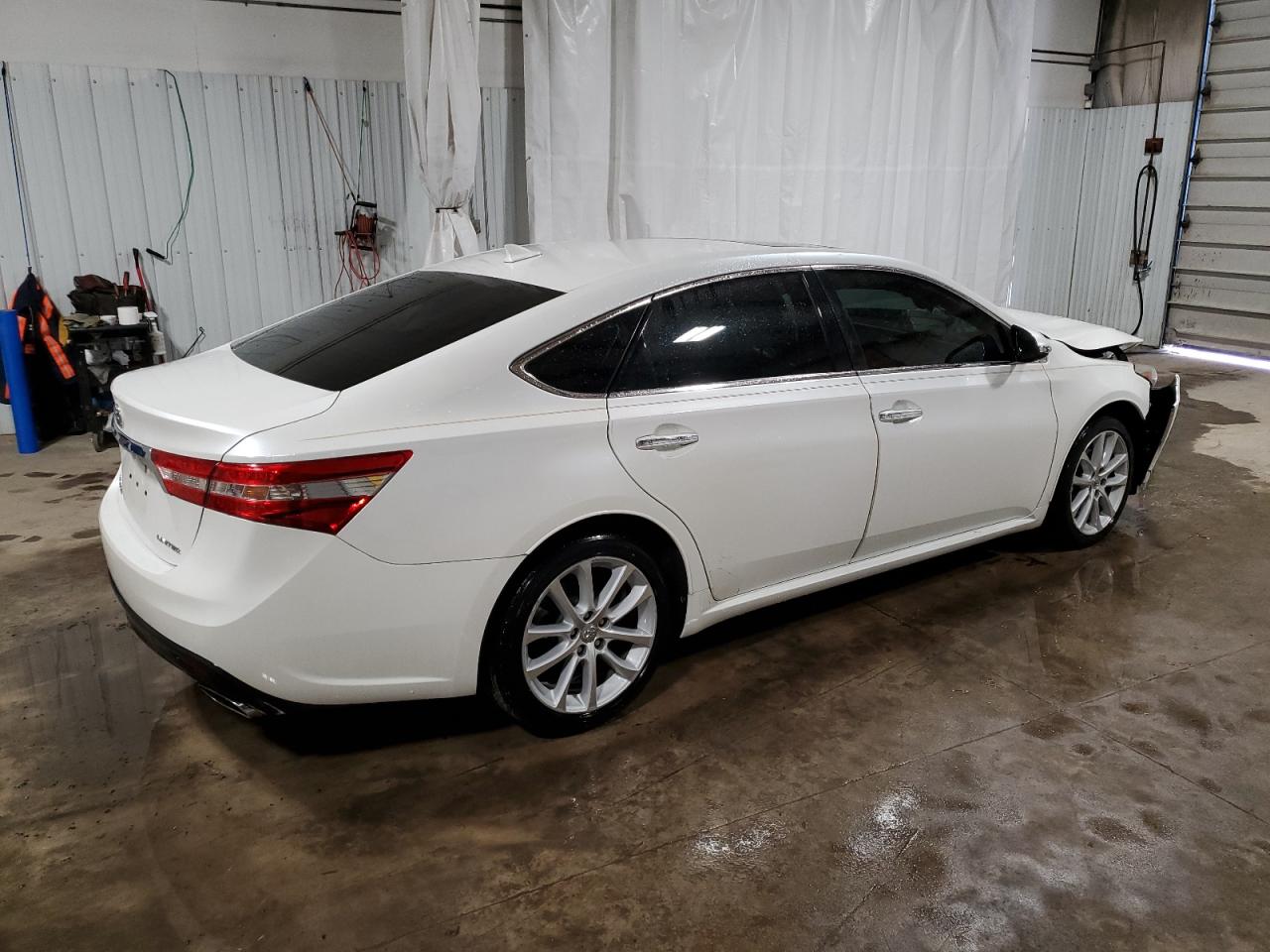 2015 Toyota Avalon VIN 4T1BK1EB4FU157840 Copart auction photo, front end damage thumbnail 3