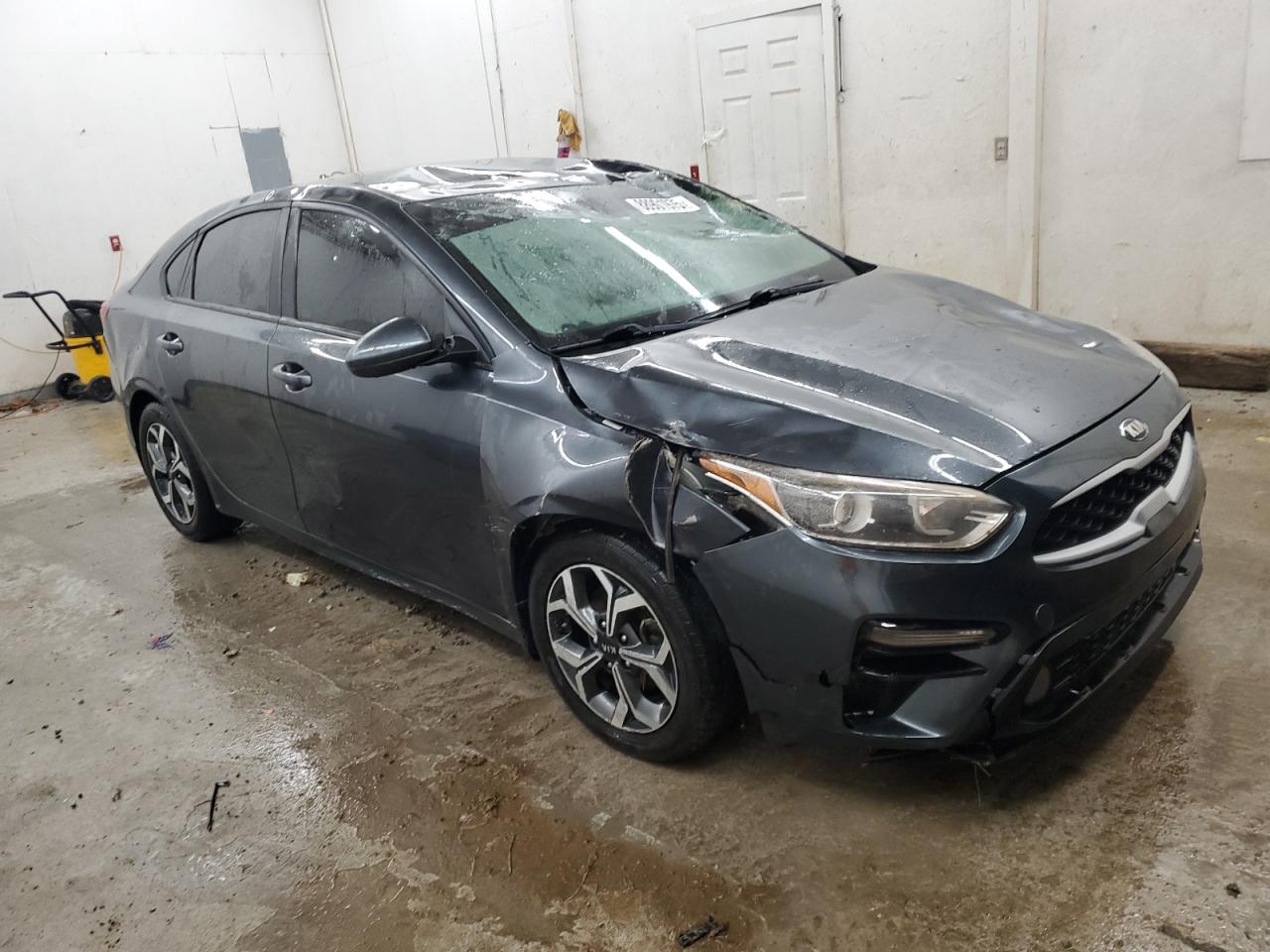 2019 KIA Forte VIN 3KPF24ADXKE038598 Copart auction photo, rollover damage thumbnail 4