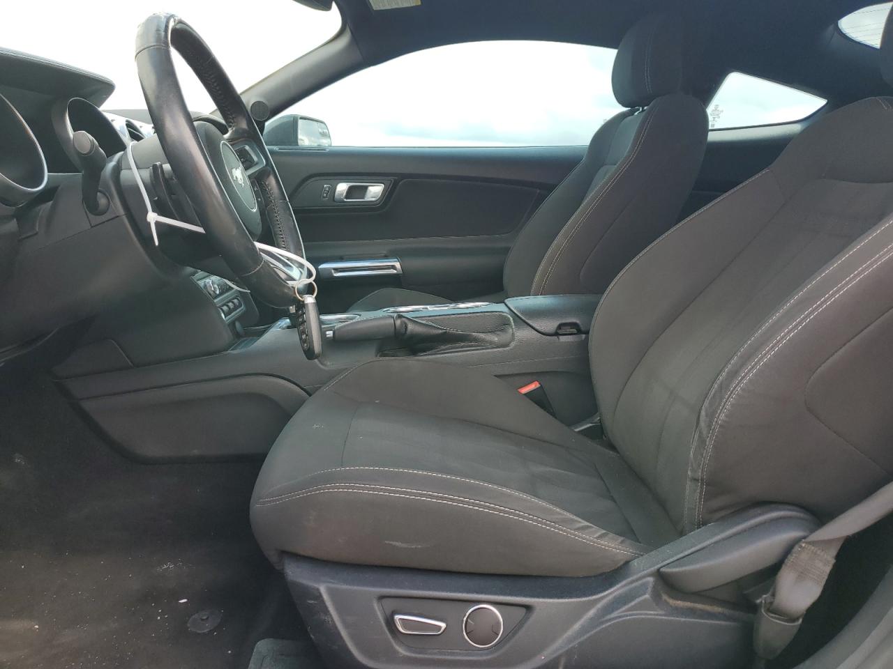 2018 Ford Mustang VIN 1FA6P8CF9J5165690 Copart auction photo, rear end / minor dent/scratches damage thumbnail 7