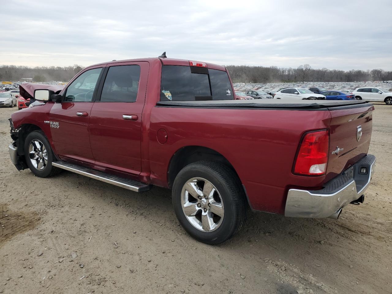 2015 RAM 1500 VIN 1C6RR6LT6FS505471 Copart auction photo, front end / minor dent/scratches damage thumbnail 2