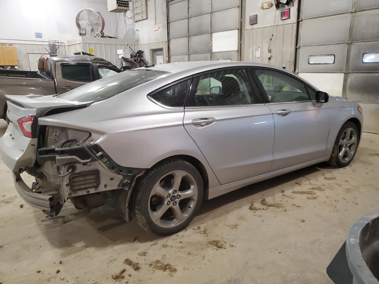 2015 Ford Fusion VIN 3FA6P0H78FR127407 Copart auction photo, rear end / side damage thumbnail 3