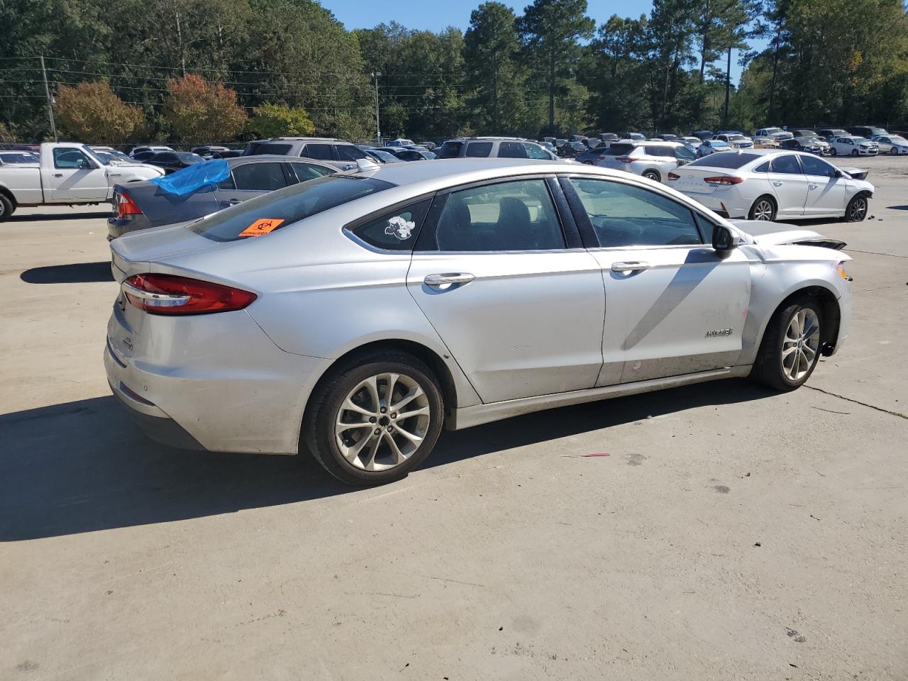 2019 Ford Fusion VIN 3FA6P0LU2KR149779 Copart auction photo, front end damage thumbnail 3