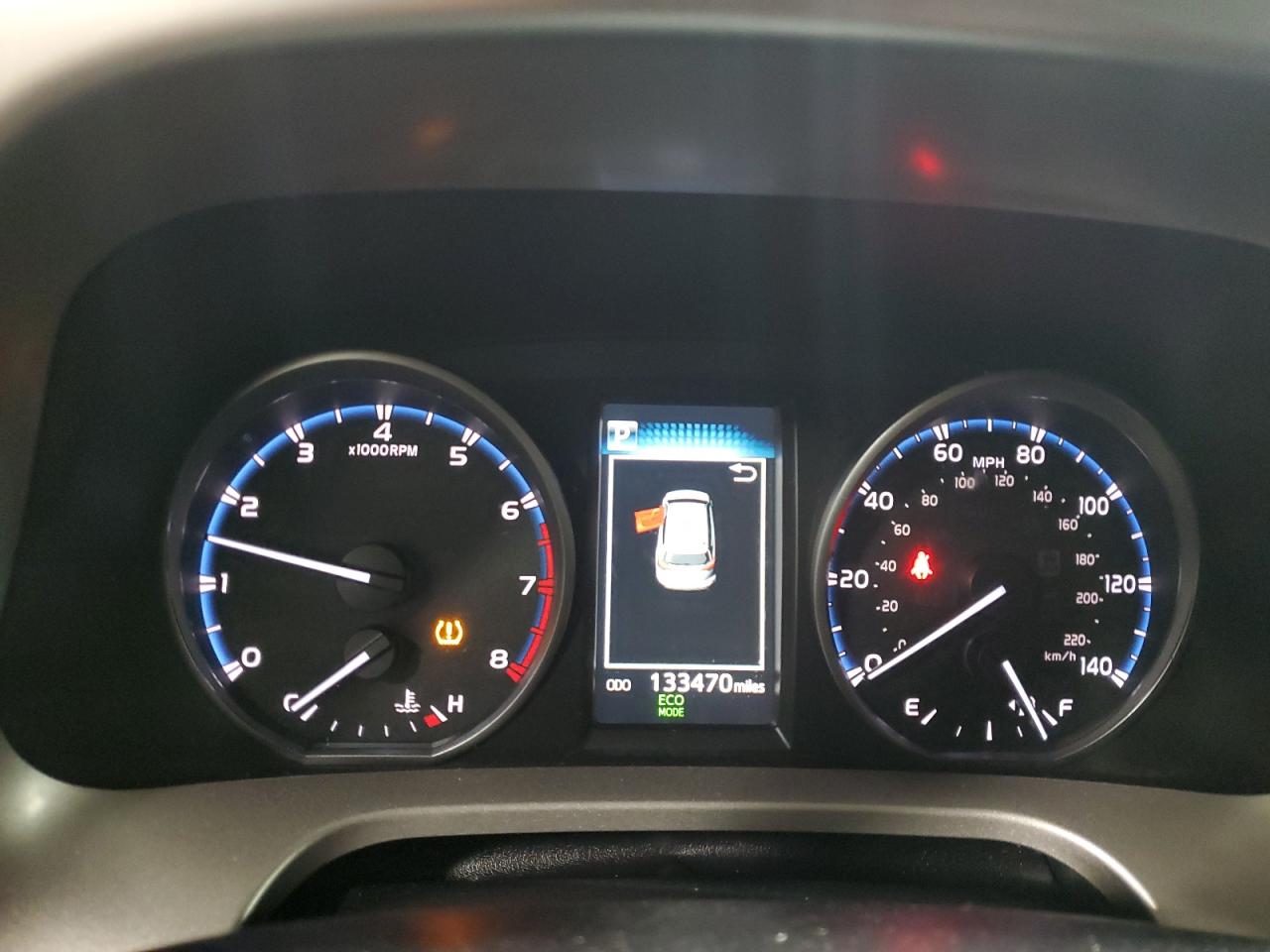 2017 Toyota RAV 4 VIN JTMBFREV4HJ123550 Copart auction photo, front end damage thumbnail 9